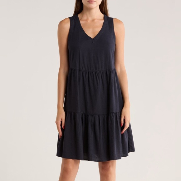 Matty M Dresses & Skirts - Matty M. Sleeveless Navy Blue Tiered Linen Blend Dress Size Small